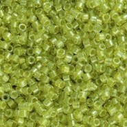 Miyuki Delica Perlen 11/0 - Sparkling yellow green lined crystal DB-910